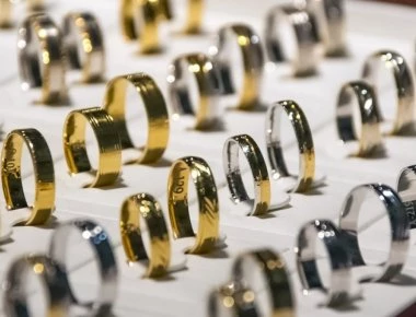 Ενεχυροδανειστήρια: Καμία εποπτεία του κράτους στην λειτουργία τους – Σήμερα η απολογία του Ριχάρδου